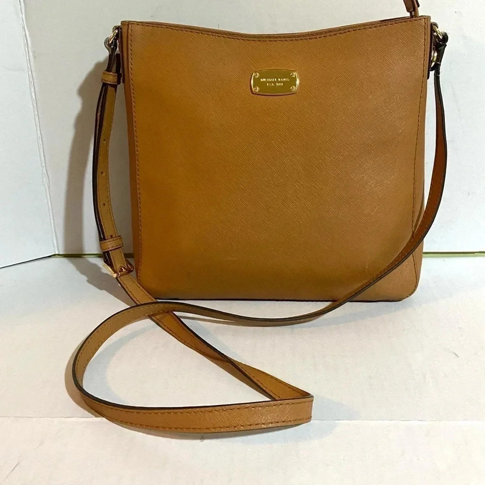 Michael kors brown saffiano leather satchel handbag